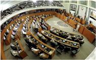  Kuwaiti parliament dissolves, setting stage for early poll